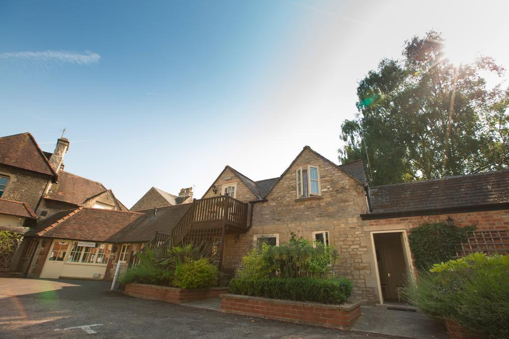 The Talbot Inn Cirencester Exterior foto