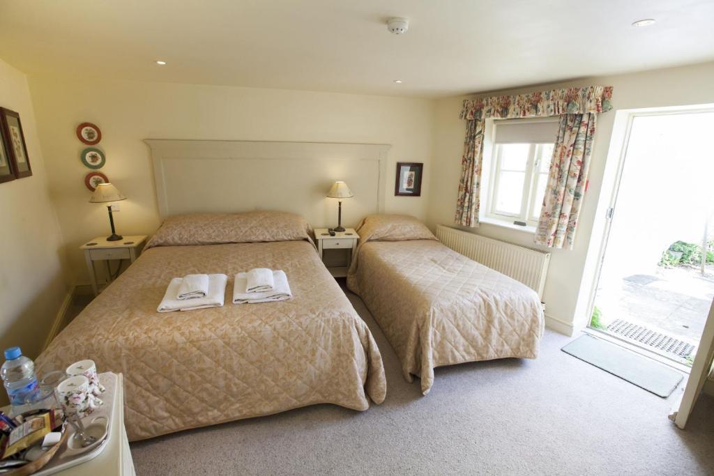 The Talbot Inn Cirencester Zimmer foto