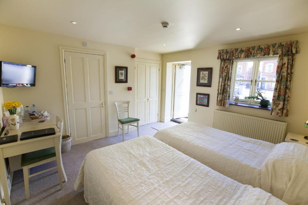 The Talbot Inn Cirencester Zimmer foto